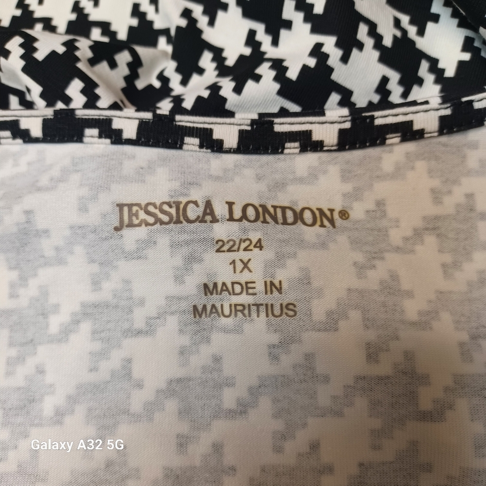 Jessica London Women Size 1X Black and White Houndstooth Blouse - Picture 2 of 12